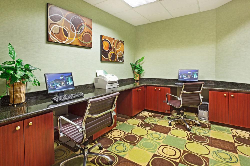 Holiday Inn Express Hotels & Suites Greenville-Spartanburg/Duncan By Ihg Екстериор снимка