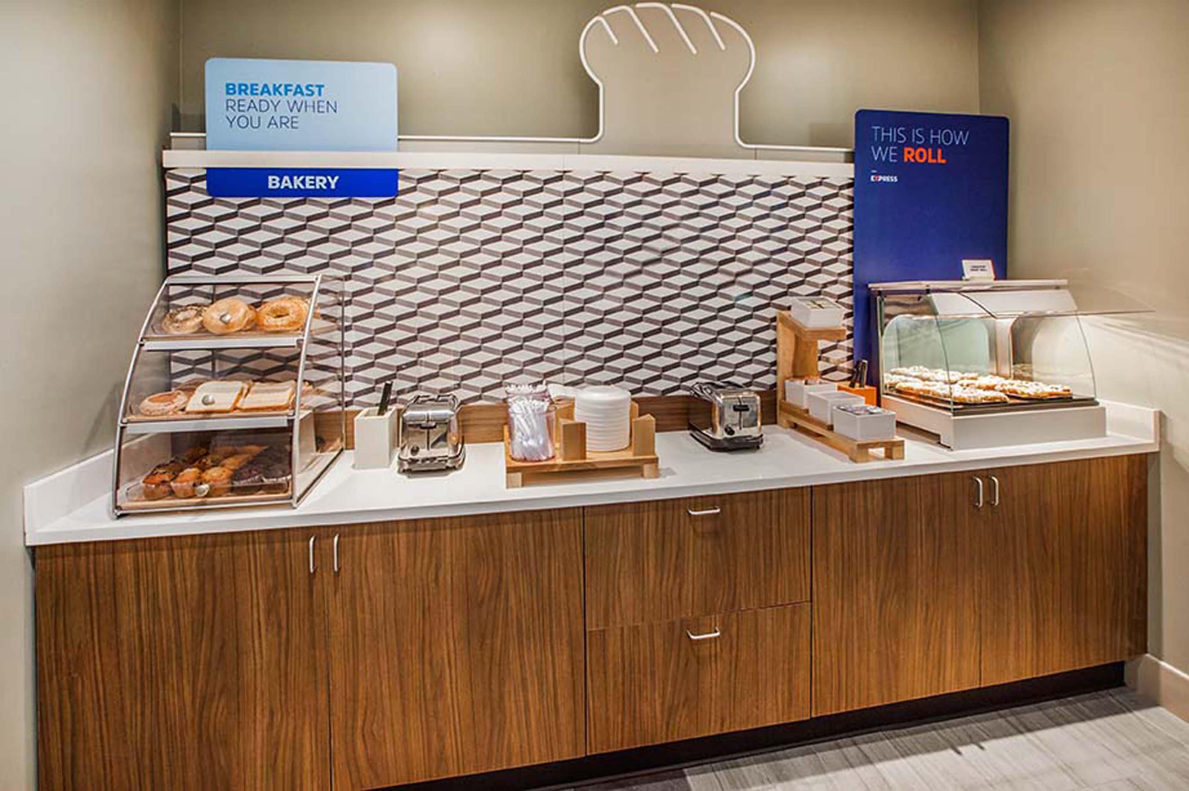 Holiday Inn Express Hotels & Suites Greenville-Spartanburg/Duncan By Ihg Екстериор снимка