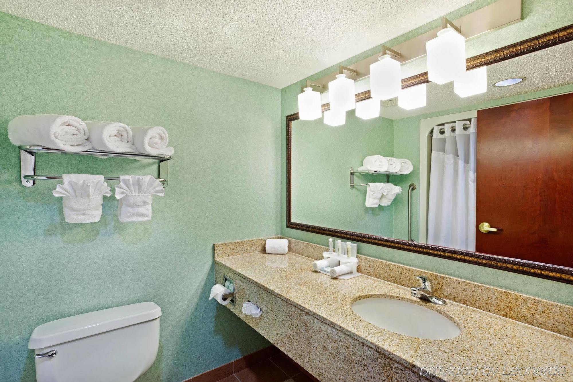 Holiday Inn Express Hotels & Suites Greenville-Spartanburg/Duncan By Ihg Екстериор снимка