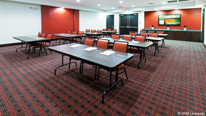 Holiday Inn Express Hotels & Suites Greenville-Spartanburg/Duncan By Ihg Екстериор снимка