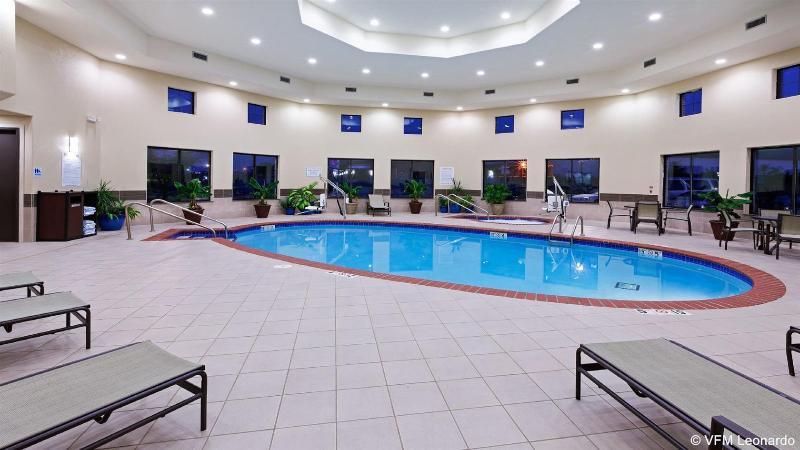Holiday Inn Express Hotels & Suites Greenville-Spartanburg/Duncan By Ihg Екстериор снимка